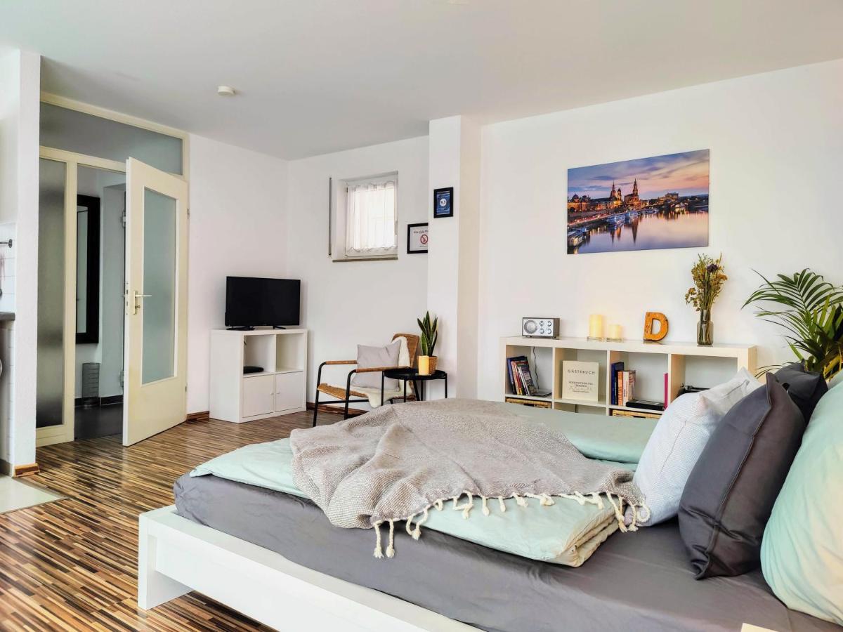 Gemuetliche Ferienwohnung In Ruhiger Lage Дрезден Екстер'єр фото